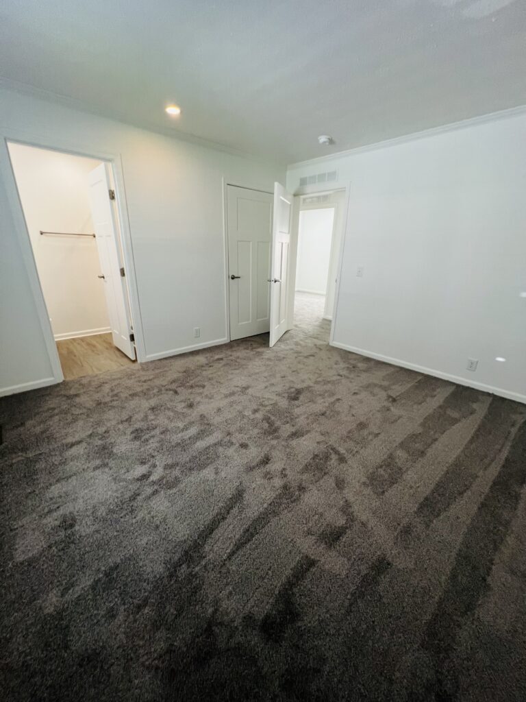 Gallery for 16 Keystone Dr, KE16 at Penfield Farms Manufactured Home Community: Image 7 of 7